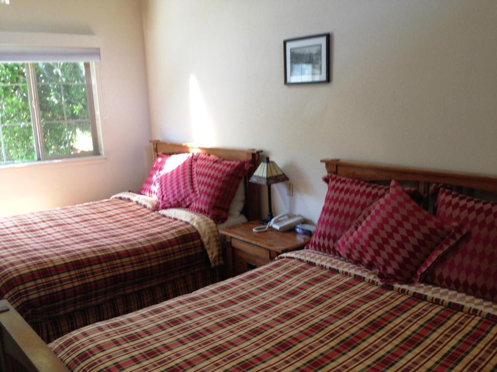 Fairfax Inn San Rafael Ruang foto